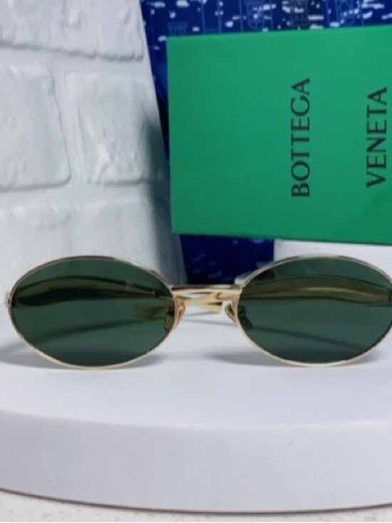 ✨ Bottega Veneta Oval Sunglasses Sardine Detail main image 4